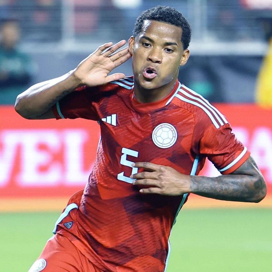 Con golazos de Sinisterra y Barrios, Colombia derrotó a México 2 Con golazos de Sinisterra y Barrios, Colombia derrotó a México Con pie derecho en cuanto a resultados arrancó el proceso del técnico argentino Néstor Lorenzo con la Selección Colombia de Fútbol de Mayores, tras los dos triunfos frente a Guatemala y México en la fecha de amistosos de la Fifa en territorio estadounidense.