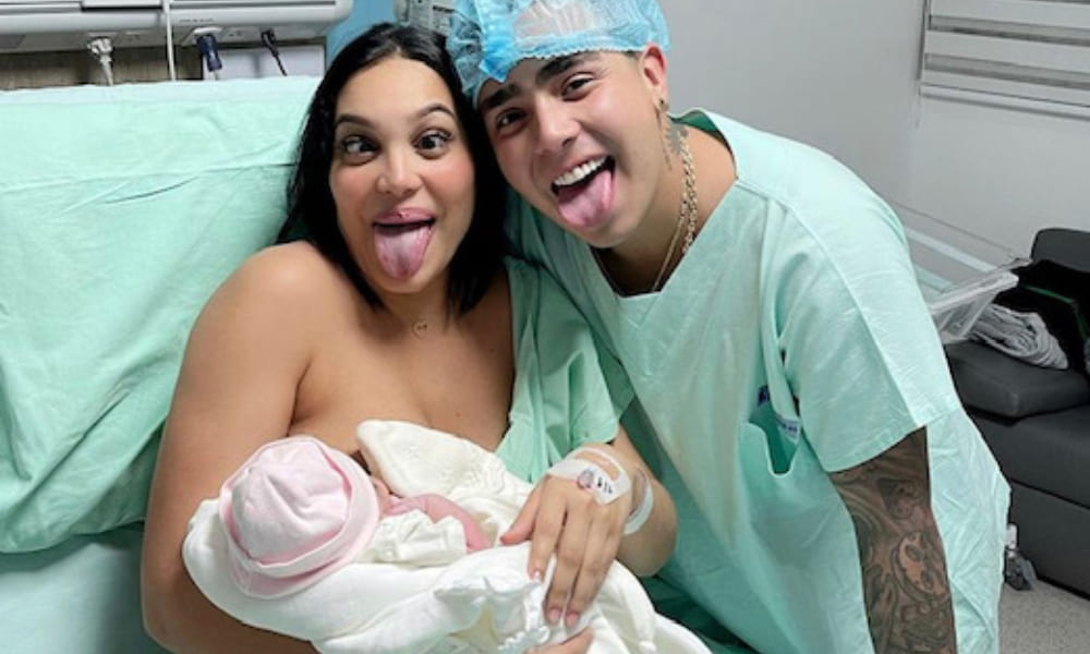Felipe Saruma reveló si quiere tener hijos con Andrea Valdiri El esposo de Andrea Valdiri, Felipe Saruma, por medio de sus redes sociales reveló si le gustaría tener un hijo con la influencer.