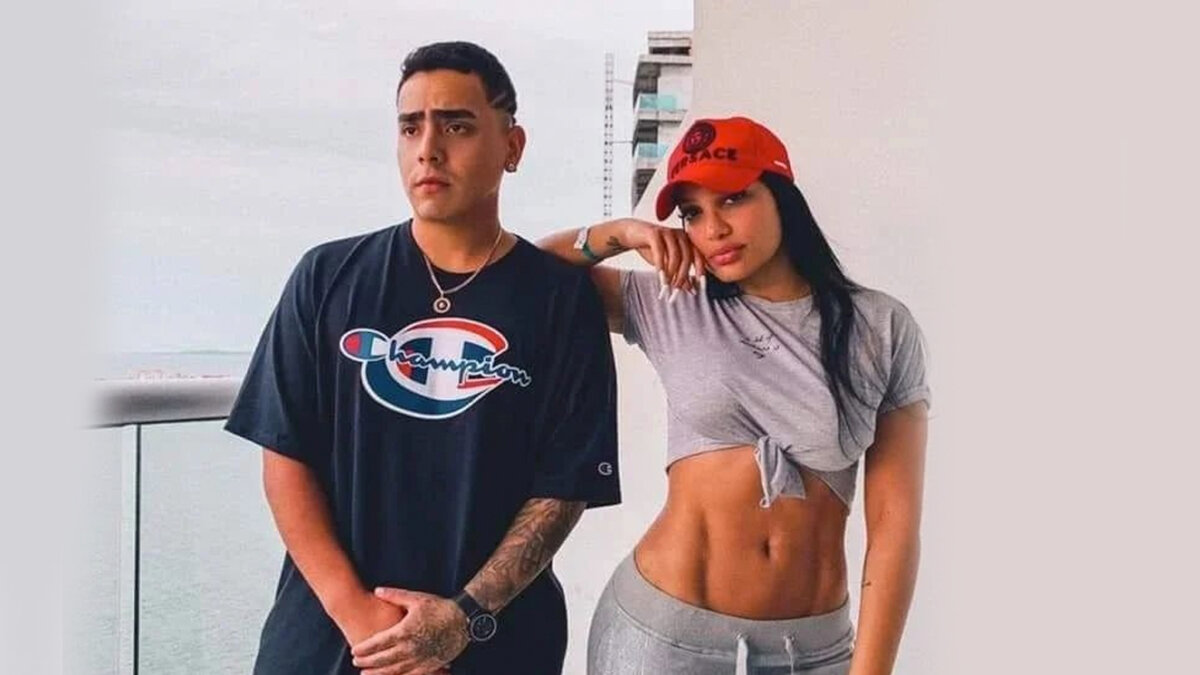 Felipe Saruma contó de dónde sale todo su billete 9 Felipe Saruma contó de dónde sale todo su billete A través de sus redes sociales, el influencer y esposo de Andrea Valdiri, Felipe Saruma, le contó a sus seguidores de dónde sale todo el dinero con el que se da sus gustos y lujos.