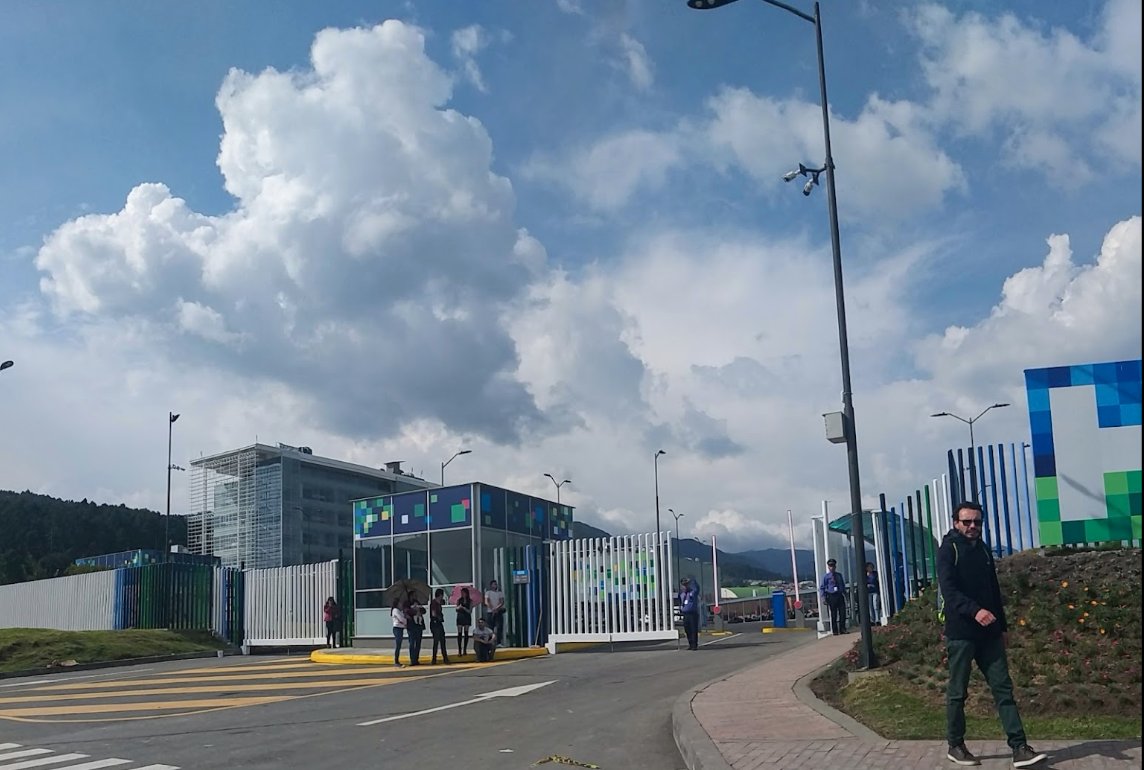 Murió joven que fue víctima de atentado en Zipaquirá En las últimas horas un joven de 23 años falleció en el Hospital Regional de Zipaquirá, en donde estaba internado desde el pasado 6 de septiembre, fecha en que recibió un cruento ataque con arma de fuego en las calles del municipio.