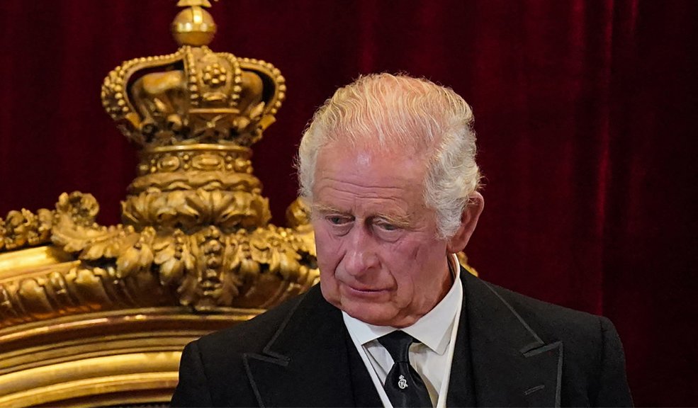 Así fue la proclamación del nuevo rey británico, Carlos III 3 Así fue la proclamación del nuevo rey británico, Carlos III Carlos III fue oficialmente proclamado este sábado rey del Reino Unido, abriendo una nueva era en la historia de un país que se prepara para despedir a Isabel II, su guía y símbolo de estabilidad durante siete décadas.