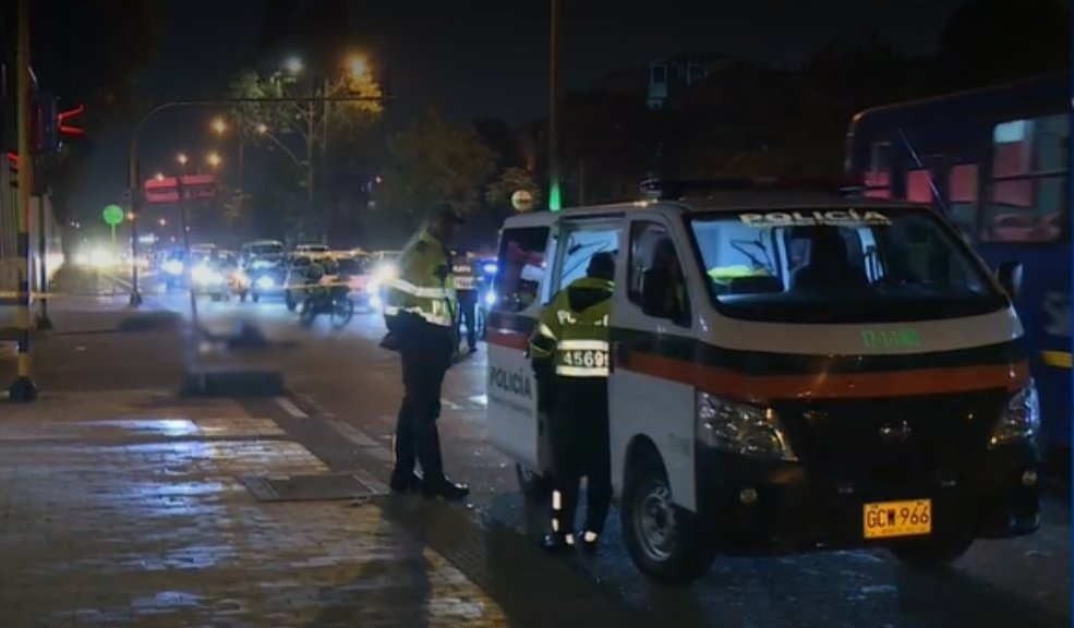 Ciclista perdió la vida frente a Corabastos 1 Ciclista perdió la vida frente a Corabastos En la noche del pasado miércoles 21 de septiembre, un ciclista fue arrollado por una tractomula en la entrada 4 de Corabastos, en la localidad de Kennedy.