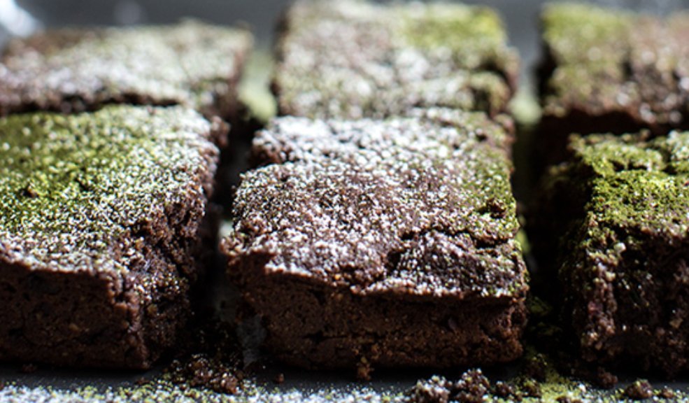 Varios estudiantes intoxicados por consumir brownie de marihuana 1 Varios estudiantes intoxicados por consumir brownie de marihuana En un colegio público, 11 estudiantes resultaron intoxicados por consumir brownie con marihuana en Bucaramanga.