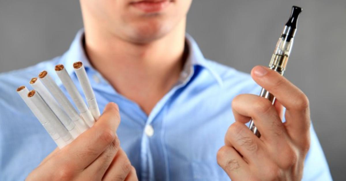 Proponen triplicar el impuesto al tabaco y crear el impuesto a los vapeadores 5 Proponen triplicar el impuesto al tabaco y crear el impuesto a los vapeadores Una petición de varias organizaciones sociales relacionadas al sector salud, propone que en la reforma tributaria, que actualmente se discute en el Congreso de la República, se tripliquen los impuestos al tabaco y se incluya impuestos a los cigarrillos electrónicos, conocidos como vapeadores.