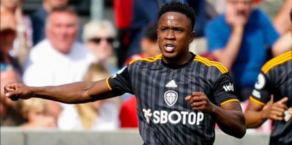Sinisterra, encendido en la Liga Premier: marcó un golazo 4 Sinisterra, encendido en la Liga Premier: marcó un golazo El arranque de temporada de Luis Sinisterra con su nuevo equipo, Leeds United, es para quitarse el sombrero. Este sábado, por ejemplo, el vallecaucano volvió a reportarse con gol, en el duelo frente al Brentford, por la Liga Premier.