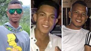 Se entregó el coronel Núñez, investigado por muerte de tres jóvenes en Sucre El coronel Benjamín Núñez, quien es requerido por las autoridades por ser el presunto asesino de tres jóvenes en Chochó, Sucre, se entregó este viernes a las autoridades en el Consulado de México.