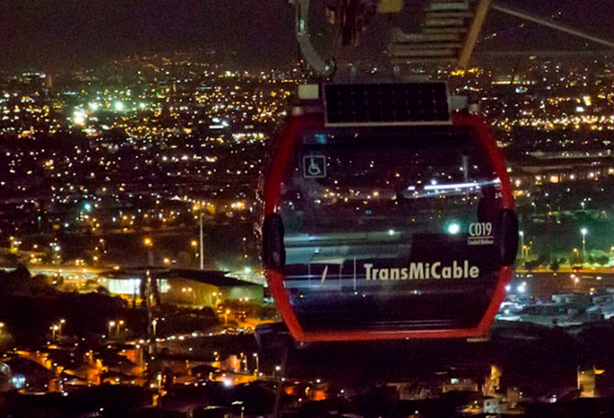 Suspenden operación del TransMiCable por las fuertes lluvias en Bogotá 1 Suspenden operación del TransMiCable por las fuertes lluvias en Bogotá En la tarde de este 22 de septiembre se han presentado fuertes lluvias y se emitió un alerta de tormenta eléctrica en el sur de Bogotá, debido a eso, TransMilenio decidió suspender temporalmente el servicio de TransmiCable.