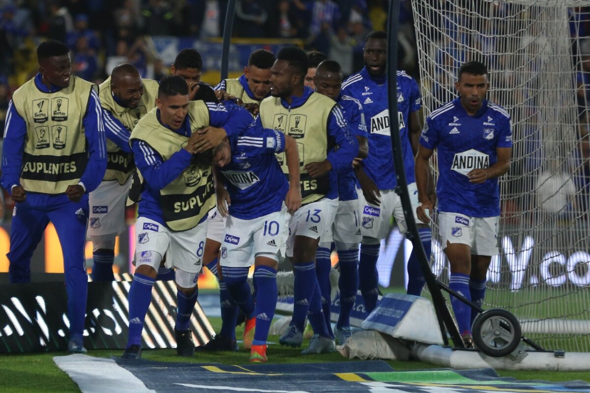 Invencibles: Millos en un partidazo, a la final Millonarios, el 15 veces campeón de Colombia, jugó un partidazo. Con 10 hombres y perdiendo 2-0, remontó, empató con Independiente Medellín 2-2 y clasificó a la final de la Copa Colombia.