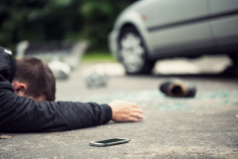 Fatal accidente en Usme: peatón fue arrollado por una camioneta 10 Fatal accidente en Usme: peatón fue arrollado por una camioneta En la madrugada de este miércoles se registró un grave accidente que cobró la vida de un peatón, luego de ser arrollado por una camioneta.
