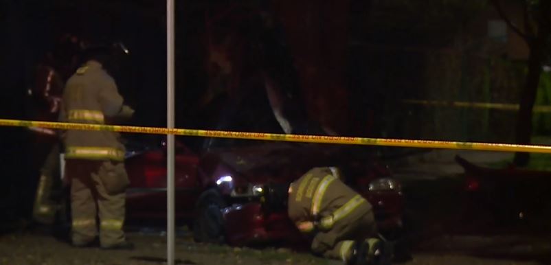 Trágico accidente en Engativá cobró la vida de una mujer 6 Trágico accidente en Engativá cobró la vida de una mujer En horas de la madrugada de este viernes, se registró un grave accidente de tránsito en la localidad de Engativá que cobró la vida de una mujer.