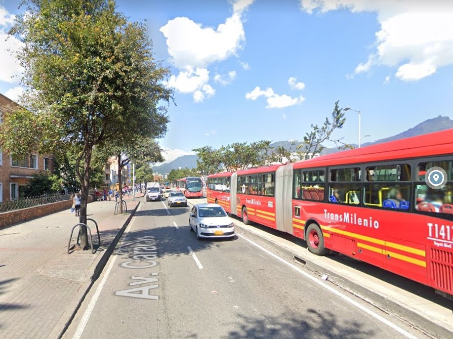 Misteriosa muerte al amanecer en Bogotá 1 Misteriosa muerte al amanecer en Bogotá La misteriosa muerte de este sujeto ha dejado varios interrogantes y la Policía señaló que el caso se encuentra en investigación para poder establecer los móviles del crimen.