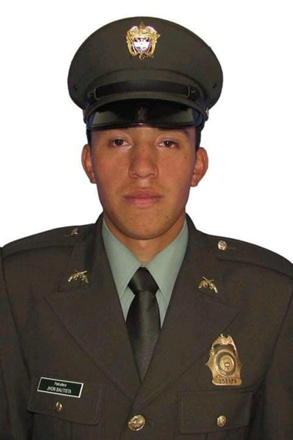 Estos fueron los 7 policías asesinados en el Huila 4 Estos fueron los 7 policías asesinados en el Huila Lea aquí: Petro llegará al Huila por asesinato de policías
