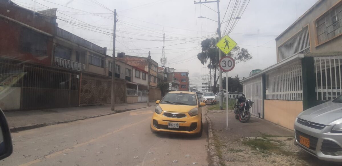 Asesinan a domiciliario en Bellavista 2 Asesinan a domiciliario en Bellavista Una vez el sicario realizó su fechoría, se retiró de la escena de horror que acababa de crear con la misma tranquilidad pasmosa con la que llegó, caminando y como si nada hubiese pasado, mientras la muchedumbre que atestiguó el crimen intentaba prestarle los primero auxilios al herido, quien por la contundencia de las heridas falleció a los pocos minutos del ataque.
