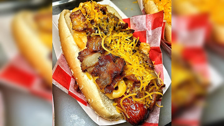 Llega el festival Hotdogs Gourmet 1 Llega el festival Hotdogs Gourmet La mayoría de las comidas rápidas más famosas del país cuentan con su propio festival, y ahora, el turno será para los Hotdogs.