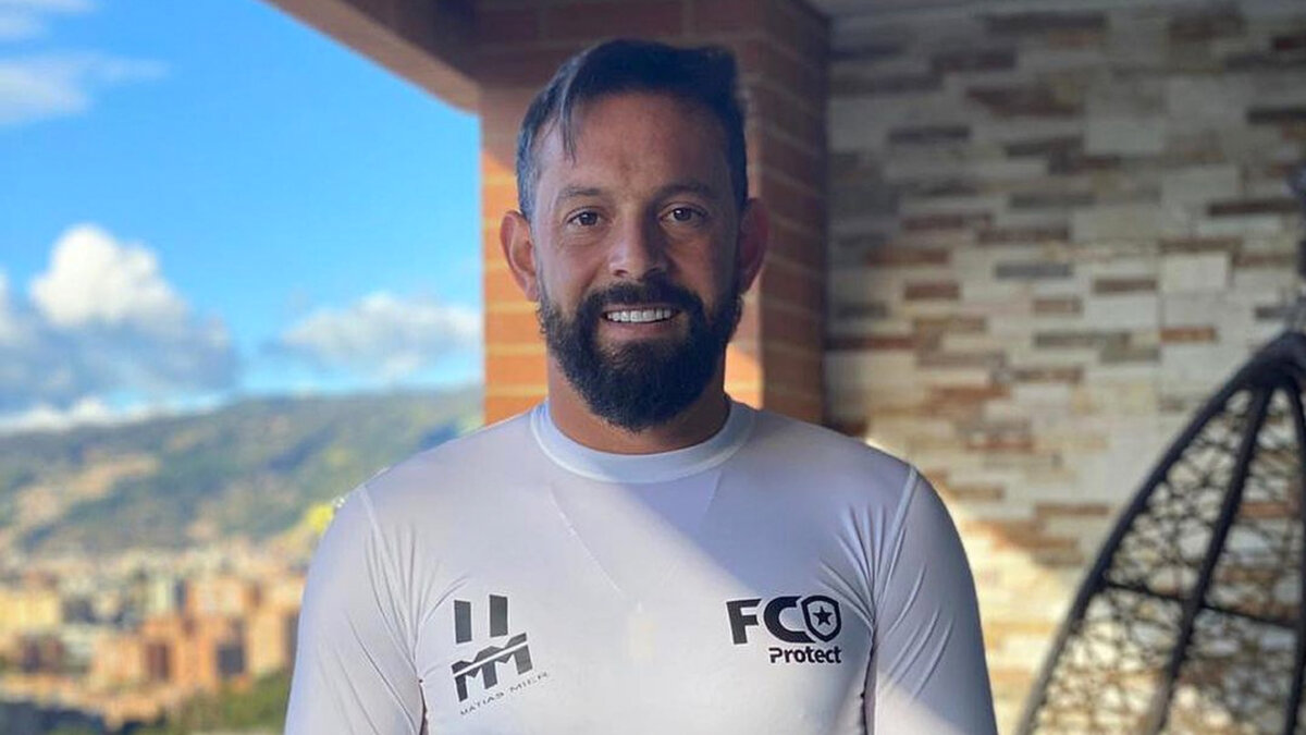 ¡Más lora! Matías Mier apareció con su nueva novia en foto familiar El futbolista uruguayo Matías Mier no deja de dar sorpresas y dar lora con sus romances. Ahora apareció muy feliz con la familia de su nueva novia y los críticas no se demoraron en llegar.