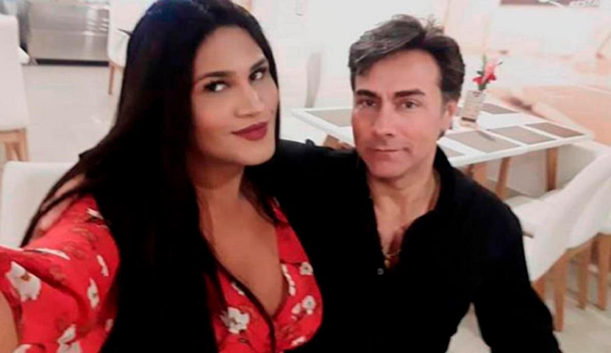 "Me comió tres años y ahora dice que no es gay": ex de Mauro Urquijo 8 "Me comió tres años y ahora dice que no es gay": ex de Mauro Urquijo La ex pareja de Mauro Urquijo, María Gabriela Ísler, pasadita de tragos hizo fuertes declaraciones sobre el actor.