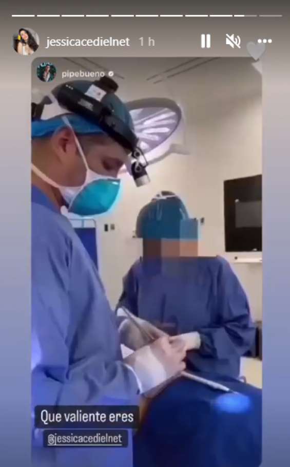 El emotivo mensaje que Pipe Bueno le dedicó a Jéssica Cediel 1 El emotivo mensaje que Pipe Bueno le dedicó a Jéssica Cediel El cantante Pipe Bueno le dejó un emotivo mensaje en redes sociales a su ex pareja Jéssica Cediel tras el duro episodio que vivió por los biopolímeros.