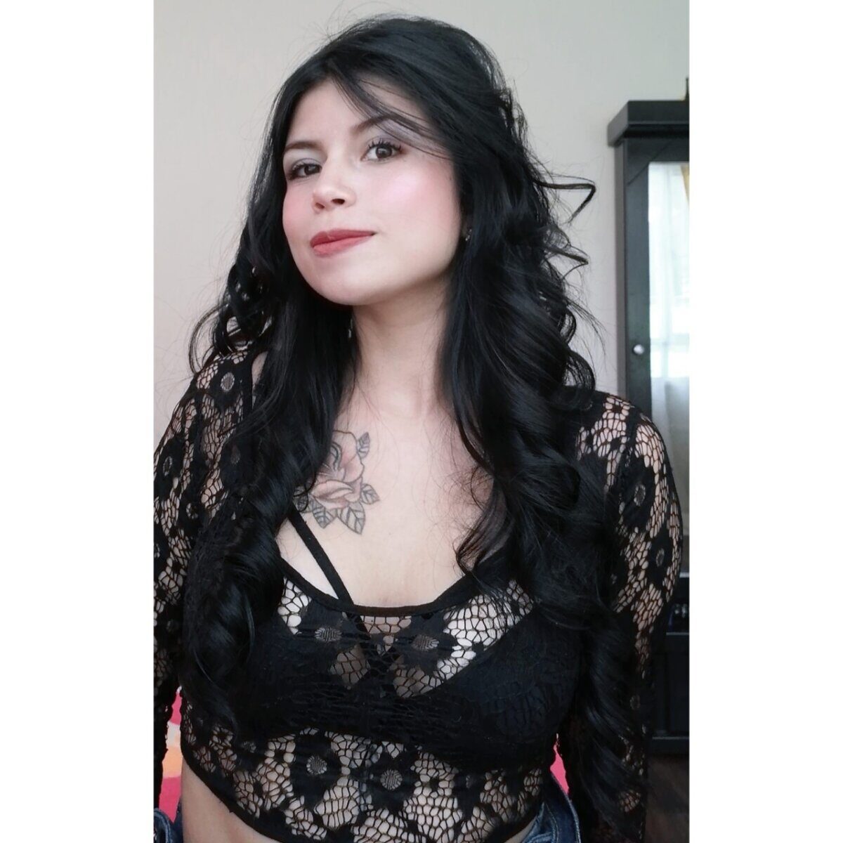 Natalia fue asesinada por una mujer en San Cristóbal Escondida en algún recóndito lugar de la capital -o en sus inmediaciones- se encuentra fugitiva la persona que asesinó a sangre fría a Natalia Guiliana Herrera Lizarazo. Cargando en su espalda el peso de la muerte de esta bella joven de 26 años, la mujer está siendo buscada por cielo y tierra, incluso con recompensa, para que pague por arrebatarle la vida a esta muchacha la madrugada del domingo.