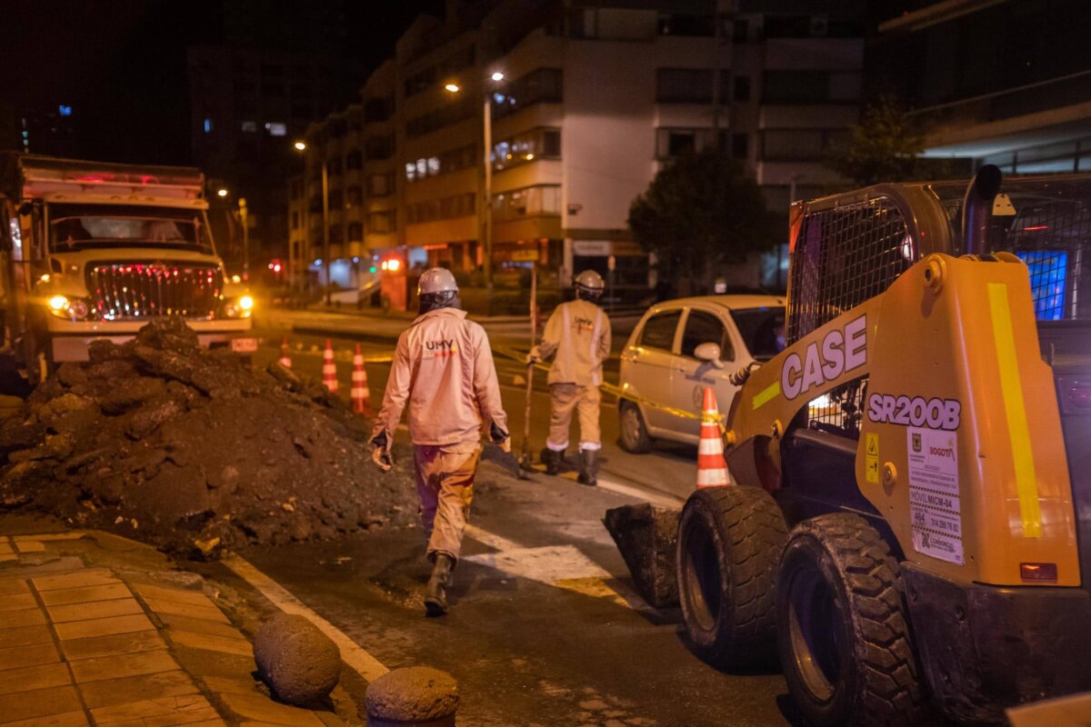 ¡A camellar en las obras de la Av. 68! ¡Atención a los moradores de Puente Aranda, Teusaquillo y Fontibón! El Consorcio Infraestructura Avenida 68 lo invita a trabajar en las obras que se desarrollan por este corredor vial para ocupar varios cargos en: ayudante de obra, brigadista de orden y aseo, y auxiliar de tráfico.