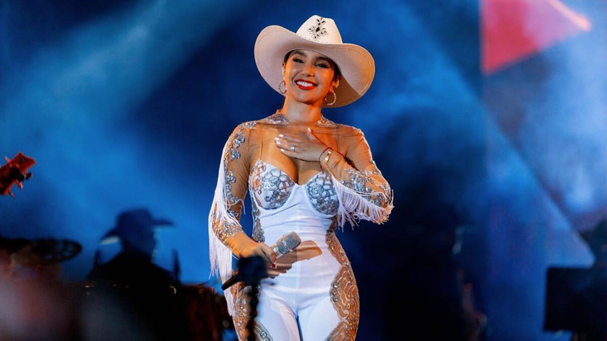 Paola Jara se destapó ante las críticas que ha recibido por las denuncias de teloneras 1 Paola Jara se destapó ante las críticas que ha recibido por las denuncias de teloneras La cantante Paola Jara se refirió a las recientes críticas que ha recibido por, aparentemente, haber tratado mal a unas artistas.