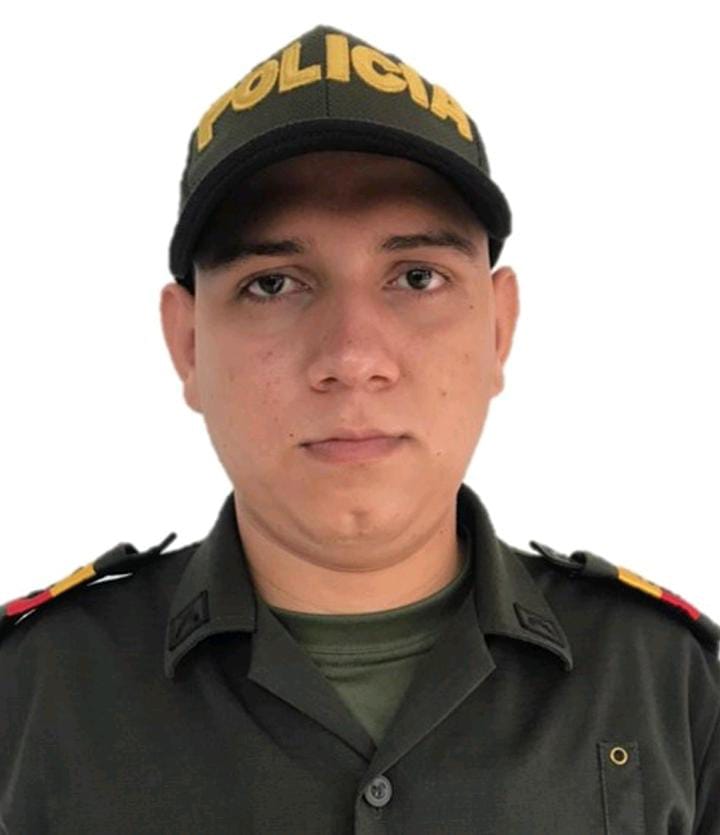 Estos fueron los 7 policías asesinados en el Huila 7 Estos fueron los 7 policías asesinados en el Huila Lea aquí: Petro llegará al Huila por asesinato de policías