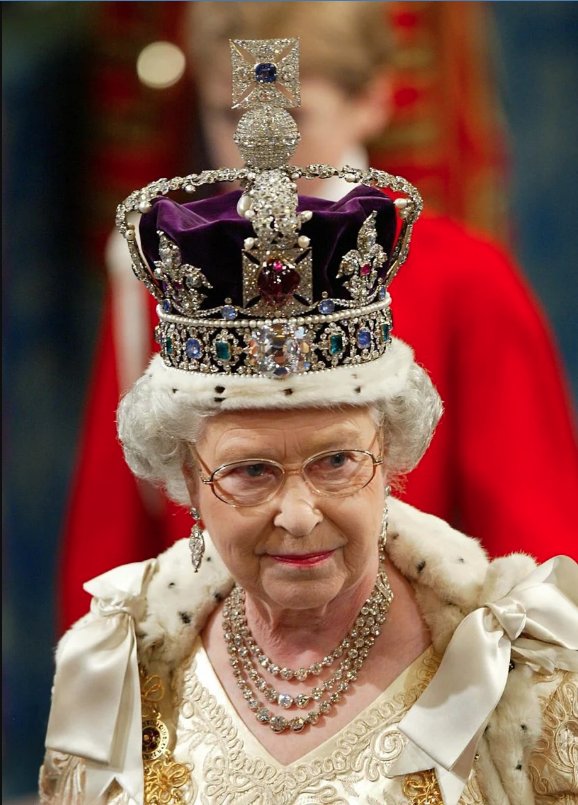 ¿Ahora quién ocupará el lugar de la reina? Este jueves 8 de septiembre se confirmó la muerte de la reina Isabel II, quien ya presentaba problemas de salud graves.