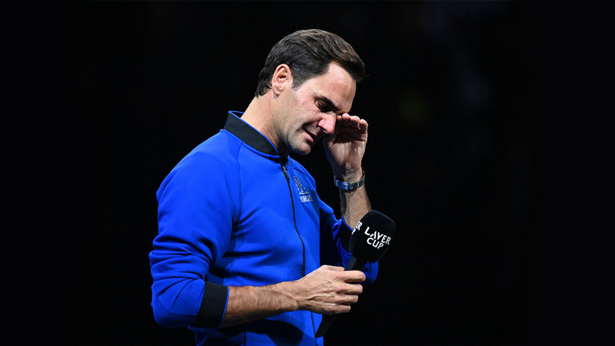 Las lágrimas de Federer en su retiro "Ha sido un día maravilloso. Les he dicho a los chicos que estoy feliz, no triste", comenzó diciendo en su discurso un&nbsp;Federer&nbsp;que tuvo que dejar de hablar en varias ocasiones al romper a llorar, sobre todo cuando agradeció el apoyo de sus padres, su esposa Mirka y sus hijos, todos presentes para el adiós.