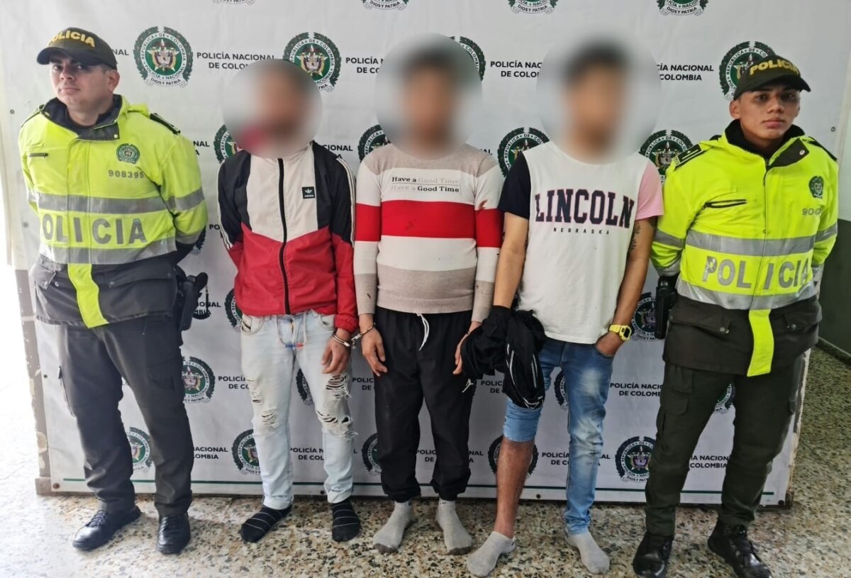 Usme: en violenta riña mataron a Cristian Un hecho de intolerancia cobró la vida de un ciudadano de 31 años, quien a tempranas horas de la mañana del sábado fue lesionado con arma blanca en medio de una riña en una de las calles de la localidad de Usme.