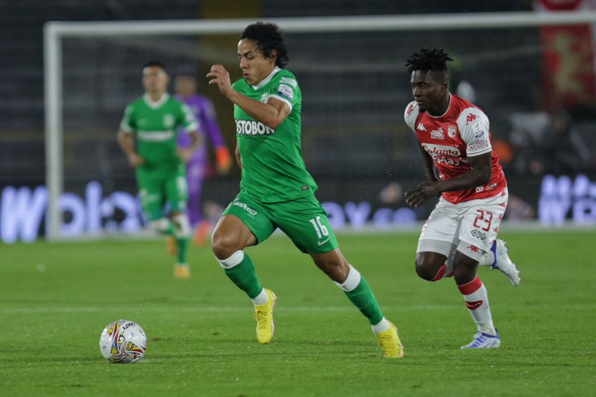 Clásico parejo: Santa Fe y Nacional empataron 1-1 1 Clásico parejo: Santa Fe y Nacional empataron 1-1 Independiente Santa Fe y Atlético Nacional empataron a un gol este jueves en la noche en el estadio El Campín, en juego aplazado de la fecha 13 de la Liga BetPlay II-2022.