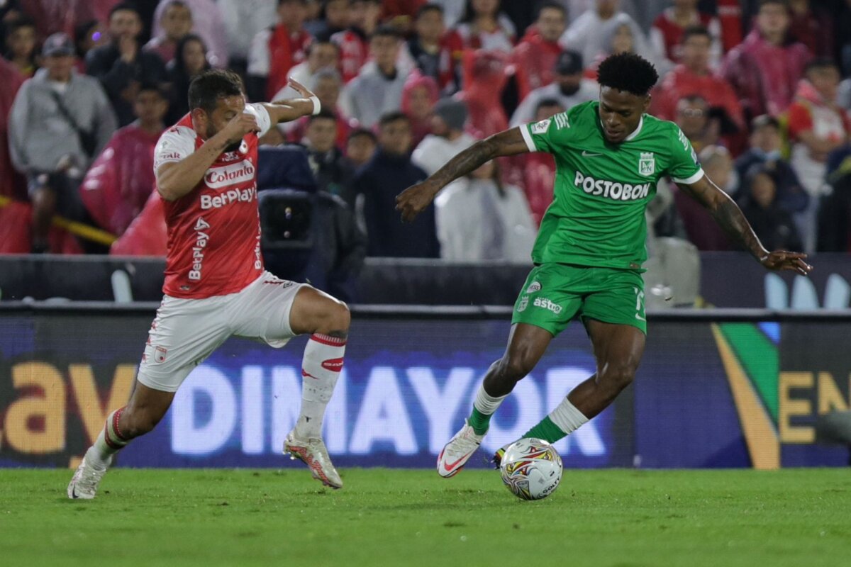Clásico parejo: Santa Fe y Nacional empataron 1-1 2 Clásico parejo: Santa Fe y Nacional empataron 1-1 Independiente Santa Fe y Atlético Nacional empataron a un gol este jueves en la noche en el estadio El Campín, en juego aplazado de la fecha 13 de la Liga BetPlay II-2022.