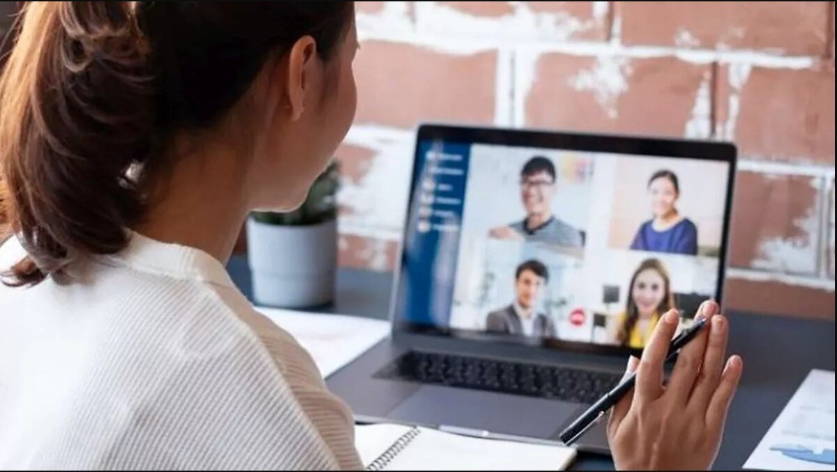 Creación de empleo, el reto de las empresas luego del alza del salario mínimo 1 Creación de empleo, el reto de las empresas luego del alza del salario mínimo El jueves pasado fue un gran día para los trabajadores colombianos, porque se acordó que el salario mínimo aumentará 16 % en 2023, pero también fue de mucha expectativa para los empresarios, especialmente para las Pymes, por lo que pueda pasar con la generación de empleo, dado los costos que esto representa.