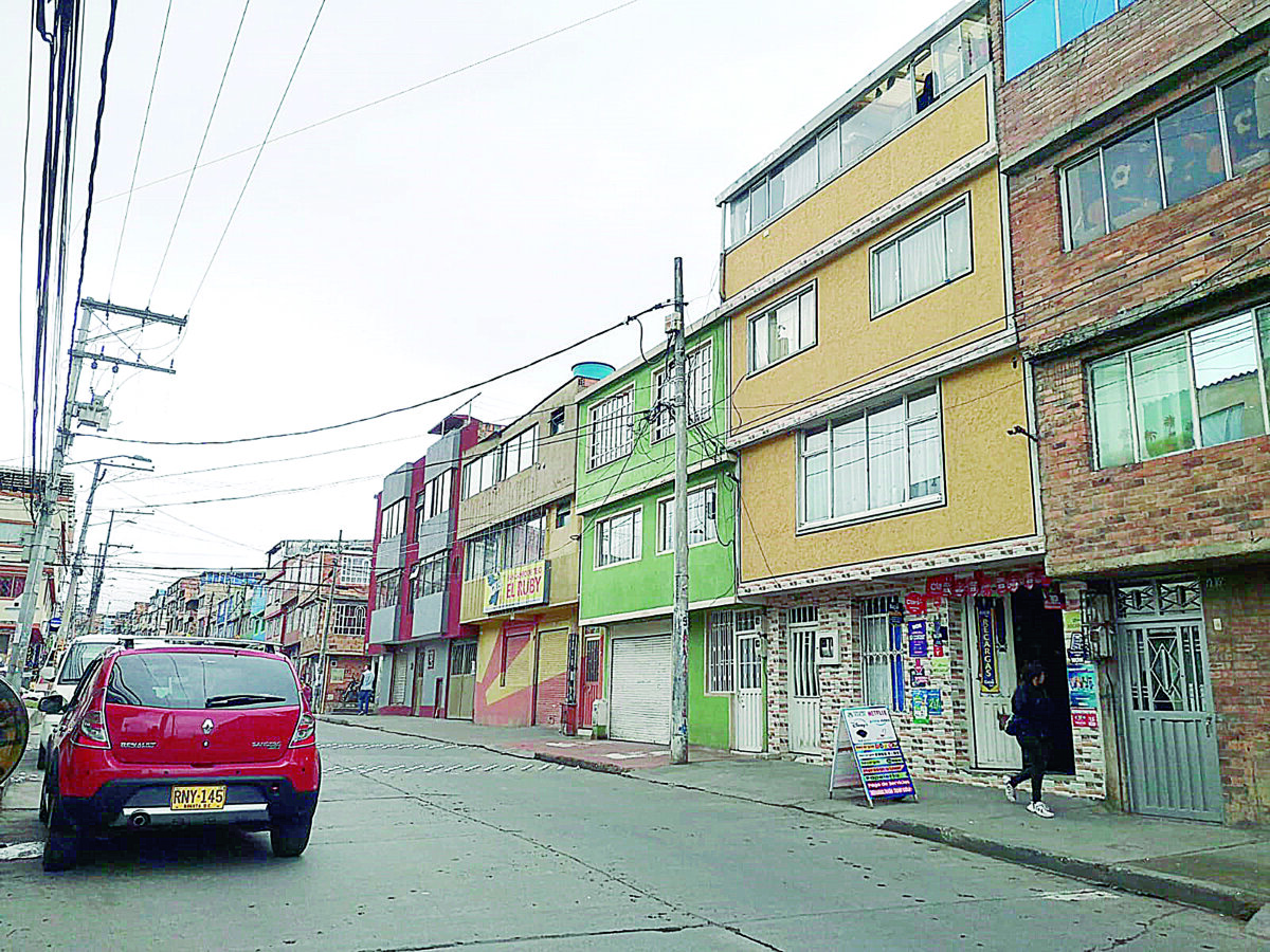 Riña fatal entre menores deja un muerto en brasilia Todo ocurrió cerca de las 7 de la noche. La riña en la que se enfrascaron los adolescentes empezó a unas dos cuadras del lugar donde finalmente sucedió despiadado ataque.