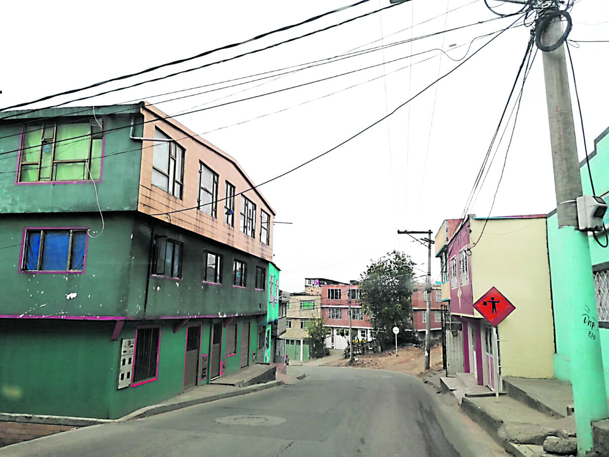 Crimen pasional en Ciudad Bolívar 1 Crimen pasional en Ciudad Bolívar “El crimen se habría perpetrado por un tema de celos. Es un crimen pasional”, indicaron las autoridades.