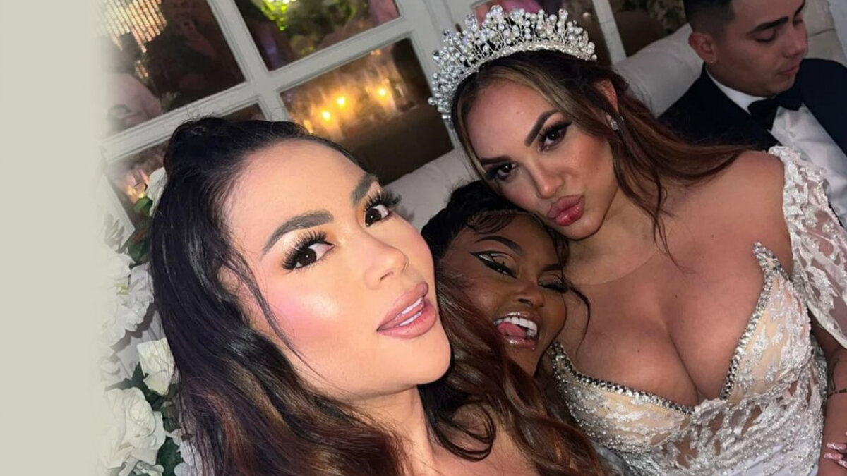 Andrea Valdiri dijo que no iba a perdonar a 'Epa Colombia' Nuevamente la pelea entre Andrea Valdiri y 'Epa Colombia' volvió a salir a la luz, esta vez porque Daneidy Barrera dio una controversial entrevista al reconocido influencer Dímelo King en la que dijo que le dolió perder la amistad de la barranquillera y que anhela volver a recuperarla porque "la ama".