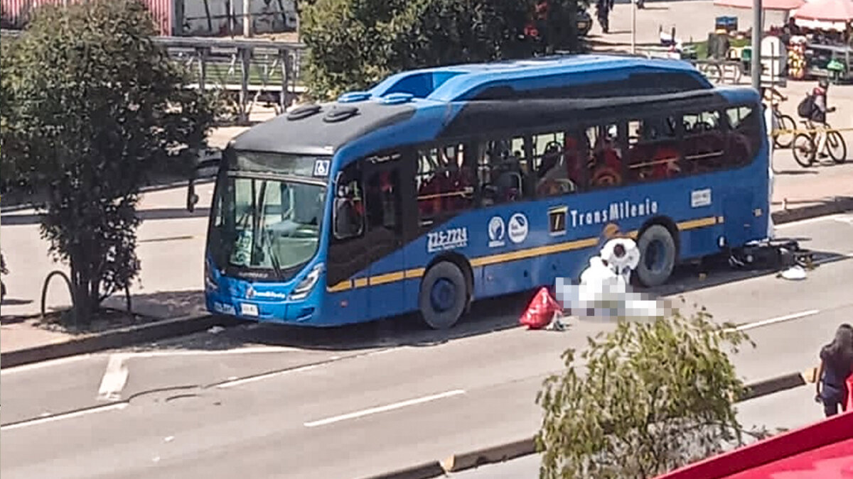 Fallece motociclista en la Autopista Sur 1 Fallece motociclista en la Autopista Sur La mañana de este lunes sobre la Autopista Sur con carrera 60, sentido occidente-oriente, se presentó un fatídico accidente de tránsito que le cobró la vida a un motociclista que se movilizaba por esta principal vía.