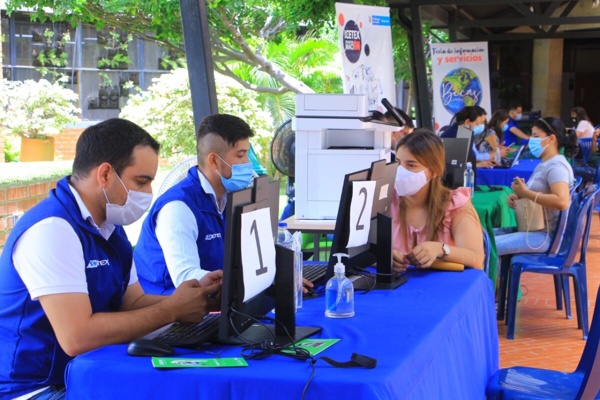 Ictex: 31.000 cupos de crédito pa´estudiar Poder estudiar una carrera universitaria, realizar una especialización,&nbsp; irse fuera del país para hacer una pasantía o estudiar otro idioma en el primer semestre del próximo año será posible gracias al Icetex, quien anunció en la últimas horas la apertura de 31 mil cupos para acceder a la convocatoria de Crédito Educativo, pero no se confíe, porque a pesar de que el límite para inscribirse es hasta el 31 de marzo de 2023 los cupos para los créditos educativos se podrían ir rápido. Así que si quiere ponerse a estudiar no lo piense tanto e ingrese a la página para registrarse.