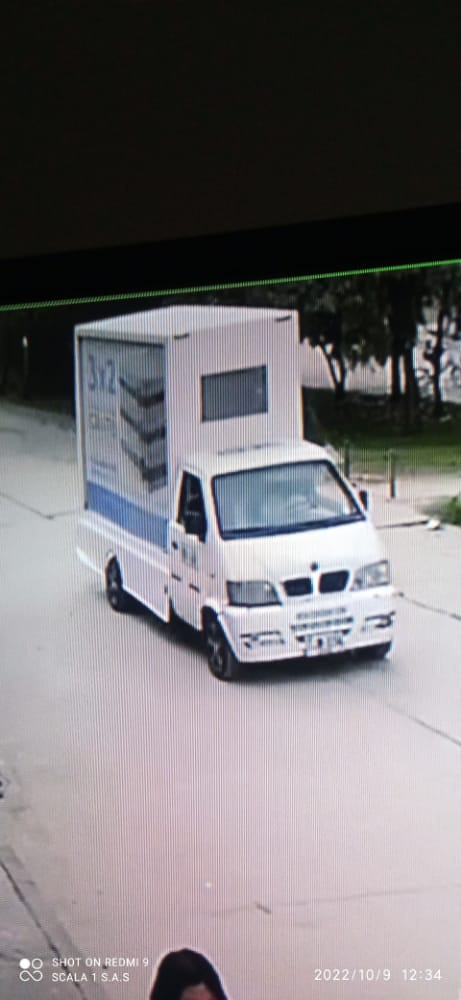 Conductor asesinó a Cristian en Britalia y se fugó Un padre afligido estuvo ayer todo el día buscando respuestas sobre el asesino que le arrebató la vida a su hijo Cristian Daniel Cifuentes Prieto, de 27 años. De cuadra en cuadra, revisando las cámaras de seguridad, el señor, con el cansancio de una triste noche a cuestas, estaba tras la pista del desalmado que cometió este crimen en medio de un acto de intolerancia.