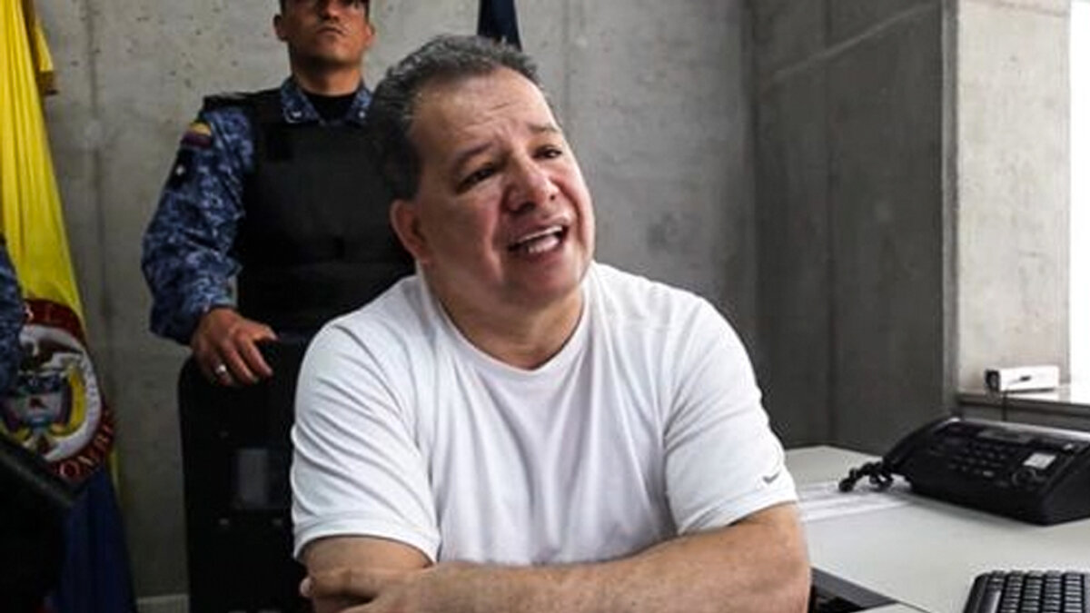 Condenaron a alias 'Don Mario' a 35 años de prisión en una corte de Brooklyn 1 Condenaron a alias 'Don Mario' a 35 años de prisión en una corte de Brooklyn Este lunes 17 de octubre, una jueza en Nueva York sentenció a Daniel Rendón Herrera, alias 'Don Mario' y exjefe del Clan del Golfo, a 35 años de cárcel.