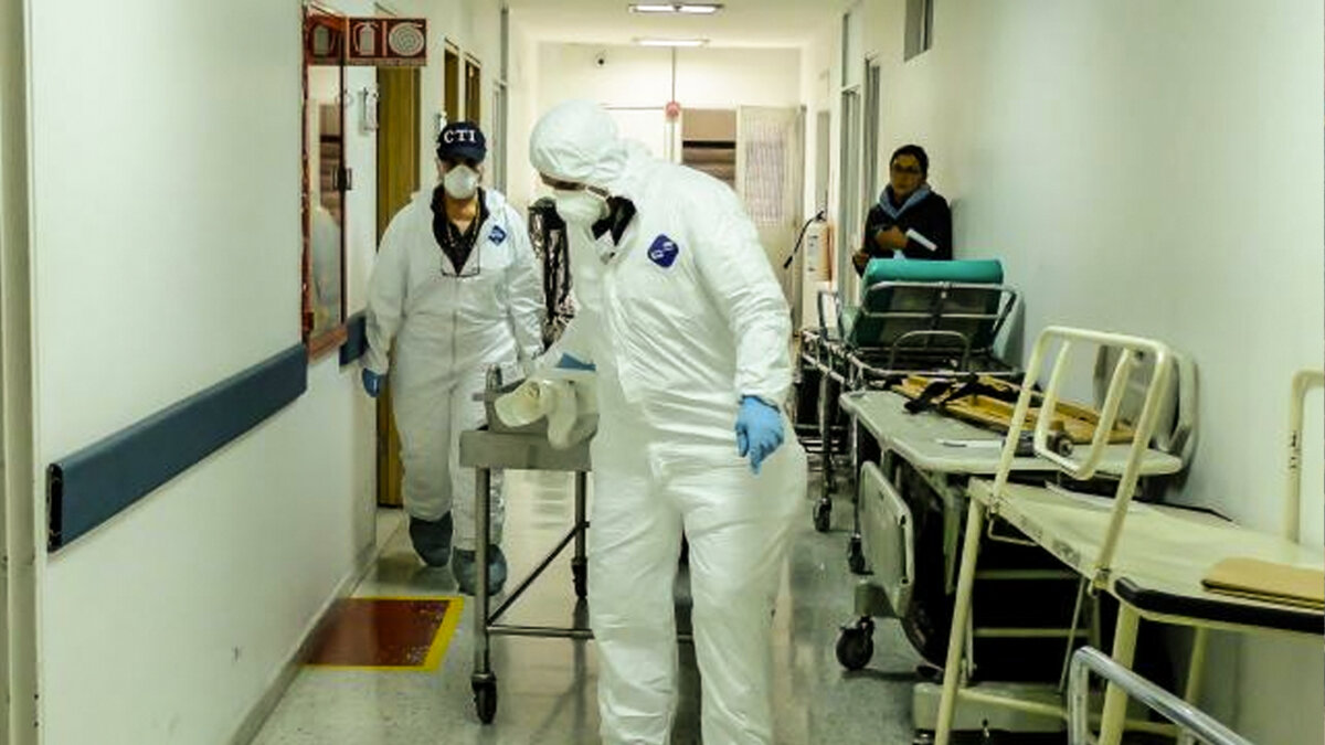 Enigma de muerte de médico panameño La víctima presentaba dos cortadas por arma blanca, una en su pecho y otra en el cuello, lo cual aumenta la probabilidad de que este ya hubiera estado muerto antes de ocurrir la explosión.&nbsp;