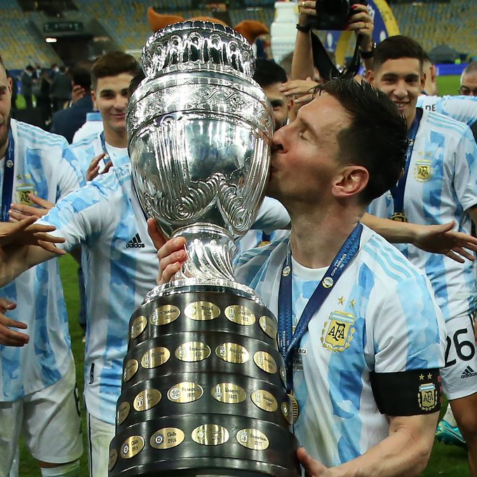 Messi se despide de los Mundiales 1 Messi se despide de los Mundiales ¿Le dice chao al fútbol?, el astro argentino, Lionel Messi, dijo que Qatar será la última Copa del Mundo en su carrera profesional.