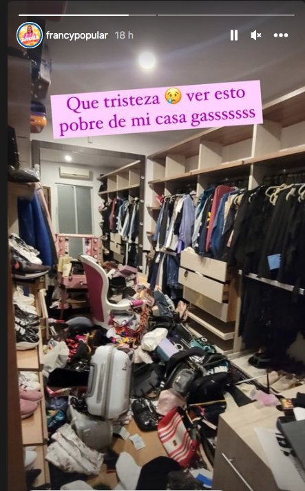 Delincuentes hurtaron la casa de la cantante Francy A la cantante de música popular Francy los pillos se le metieron a la casa y se la dejaron 'patas arriba', ya que le esculcaron hasta el último rincón para llevarse sus pertenecías de valor.