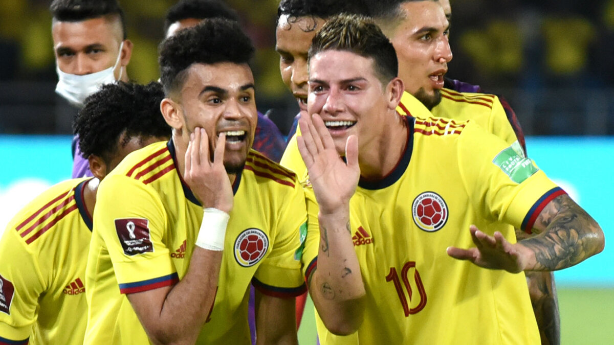 ¡Aliste la camiseta! La 'tricolor' vuelve a jugar en noviembre 7 ¡Aliste la camiseta! La 'tricolor' vuelve a jugar en noviembre La Selección Colombia de Mayores vuelve a pisar el terreno de juego, en un nuevo amistoso, el cual se disputará el próximo mes de noviembre en Estados Unidos.