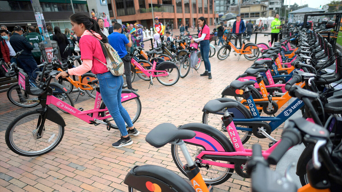 El nuevo sistema de bicis compartidas Bogotá ya cuenta con su primer sistema de bicicletas compartidas, y el cual hoy se encuentra ya en un 50 % de operación.