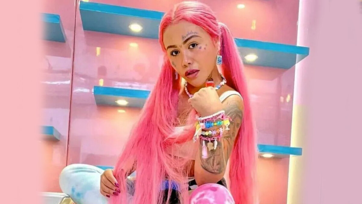 La 'cochinada' de Yina: confesó que lleva bastante tiempo sin bañarse A punta de pañitos húmedos, así se ha estado limpiando la influenciadora Yina Calderón luego de someterse a una cirugía estética para mejorar el aspecto de sus glúteos.