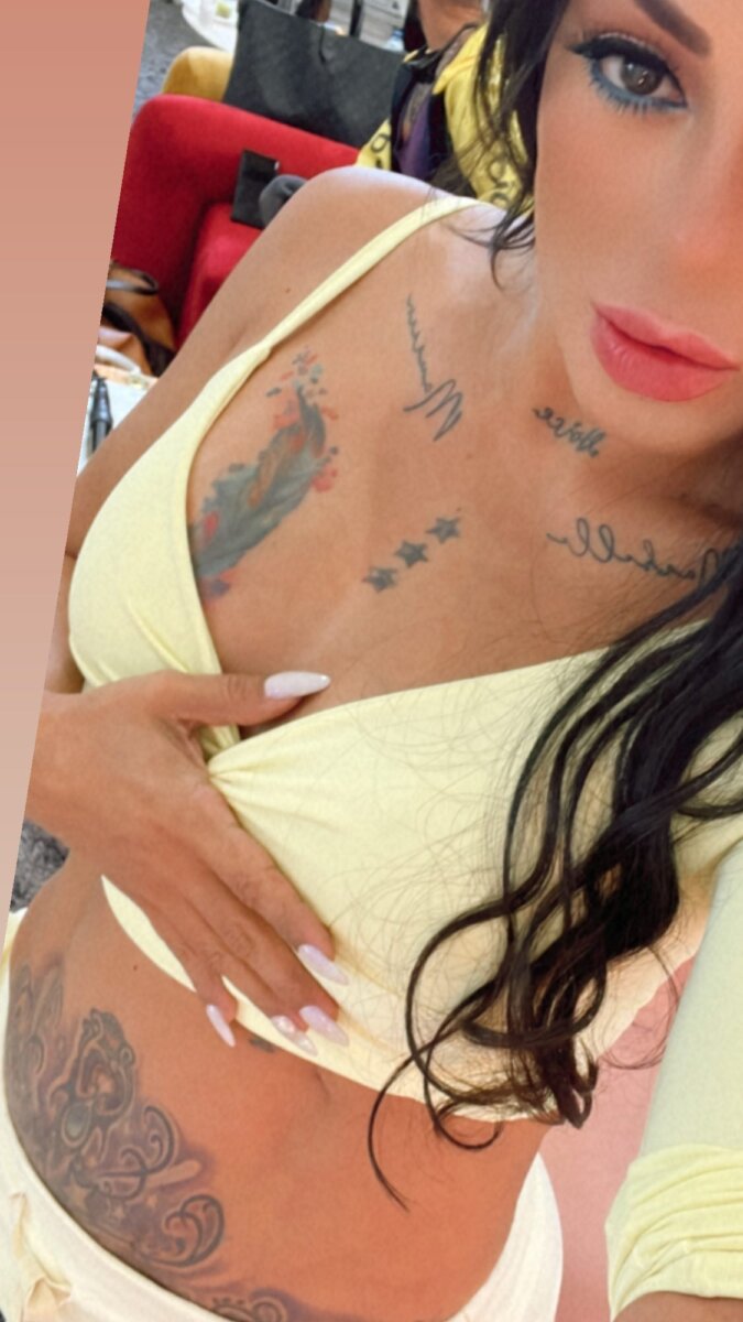 ¿Marbelle está embarazada? Unas fotos la delatarían Marbelle está dando de qué hablar, pero tranquilos porque está vez la interpreté de 'Collar de perlas finas' no está hablando de temas de política, en esta ocasión unas fotos en sus historias de su cuenta de Instagram son las que la tienen en la mira de sus seguidores.