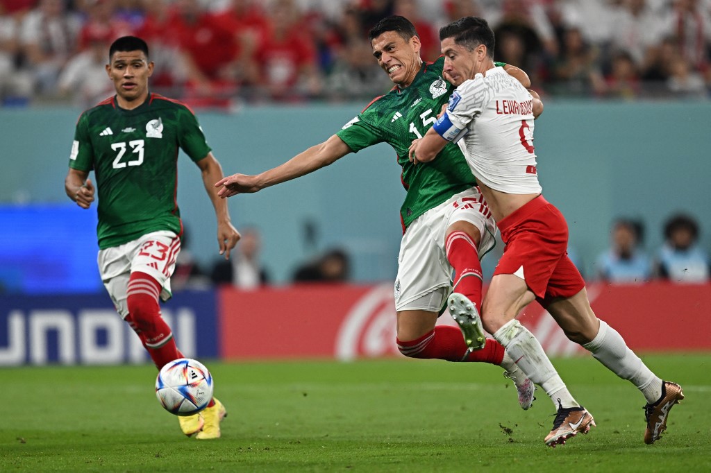 ¡Nada de nada! México empató sin goles ante Polonia 3 ¡Nada de nada! México empató sin goles ante Polonia México empató sin goles ante Polonia, este martes en la primera jornada del grupo C del Mundial, en un duelo en el que fue determinante el arquero 'Memo' Ochoa, que paró un penal lanzado por Robert Lewandowski.