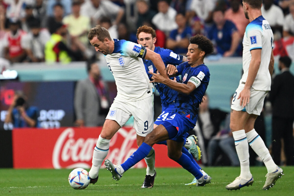 Sin goles empató Inglaterra y Estados Unidos 3 Sin goles empató Inglaterra y Estados Unidos Tras un espectacular debut, Inglaterra ofreció el viernes su versión más pragmática para asegurar un empate 0-0 ante una mejorada Estados Unidos con el que pone un pie en los octavos de final de Catar-2022.