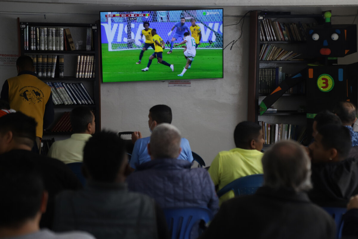 Catar en La Modelo: extranjeros y colombianos disfrutaron del Mundial 1 Catar en La Modelo: extranjeros y colombianos disfrutaron del Mundial En la mañana de este martes, privados de la libertad y funcionarios de la cárcel La Modelo, pudieron disfrutar del partido Ecuador – Senegal del mundial de Catar 2022