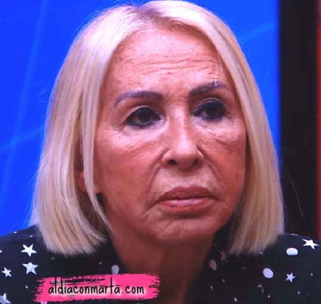 ¿Irreconocible? Laura Bozzo sorprendió a sus seguidores con drástico cambio 1 ¿Irreconocible? Laura Bozzo sorprendió a sus seguidores con drástico cambio La presentadora Laura Bozzo, recordada por su show ‘Laura en América’, reapareció con su rostro diferente, ¿exceso de Photoshop?