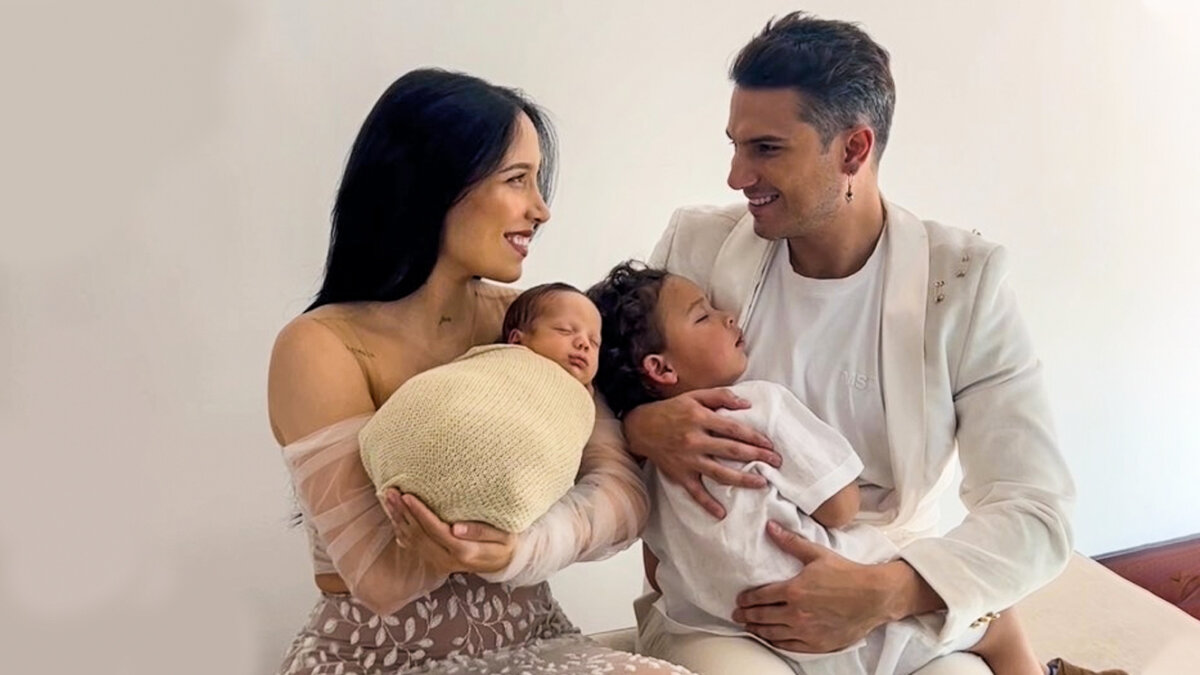 Luisa Fernanda W por fin mostró por completo a Dominic Con un emotivo video, la influenciadora Luisa Fernanda W mostró cómo luce su segundo hijo con el cantante de música popular Pipe Bueno. Dominic, como fue nombrado el niño, salió junto a sus padres y su hermano mayor.